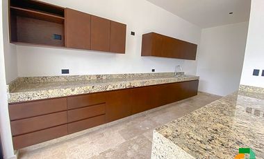 Casa en venta en privada al norte de Mérida