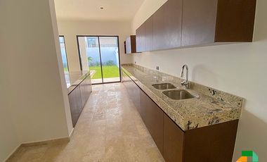 Casa en venta en privada al norte de Mérida