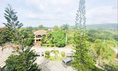 **one away** 3br with pool in Tali Beach, Nasugbu, Batangas