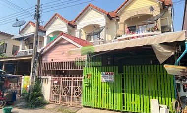 ขายทาวน์เฮ้าส์ ราคาถูก หมู่บ้านเทพารักษ์ กม.25 บางเสาธง เนื้อที่ 21.80 ตร.ว แปลงริม ทำเลดี