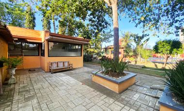 For Rent 14 Bedrooms Private House with Swimming Pool and Basketball Court
