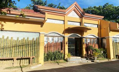 For Rent 14 Bedrooms Private House with Swimming Pool and Basketball Court