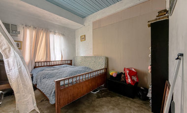3 Bedroom with Attic and Basement - A 4 Storey artist's Haven