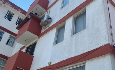 Agradable departamento con vista al mar en boca del rio centro