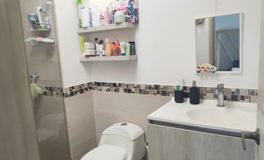 vende casa la morada Jamundí 2 plantas  con espacio para piscina