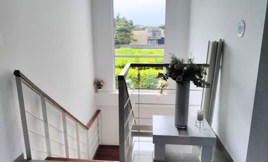 vende casa la morada Jamundí 2 plantas  con espacio para piscina