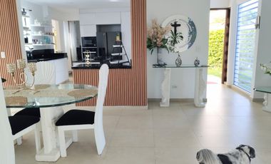 vende casa la morada Jamundí 2 plantas  con espacio para piscina