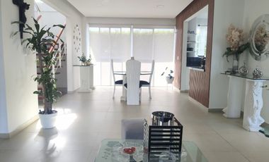 vende casa la morada Jamundí 2 plantas  con espacio para piscina
