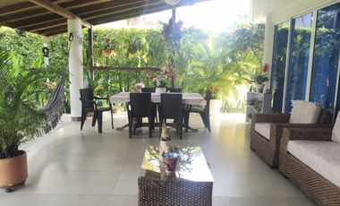 vende casa la morada Jamundí 2 plantas  con espacio para piscina