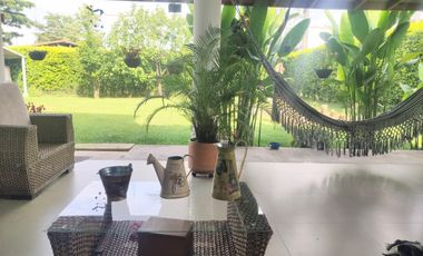 vende casa la morada Jamundí 2 plantas  con espacio para piscina