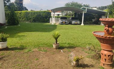 vende casa la morada Jamundí 2 plantas  con espacio para piscina