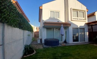 Condominio la Portada, casa aislada.