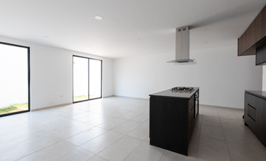 CASA DE 3 RECÁMARAS EN LOMAS DE ANGELOPOLIS 3, PUEBLA - ENTREGA INMEDIATA
