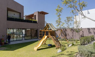 CASA DE 3 RECÁMARAS EN LOMAS DE ANGELOPOLIS 3, PUEBLA - ENTREGA INMEDIATA