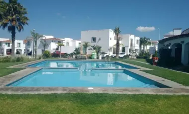 Casa en Venta, en Fracc. La Marina, León Gto