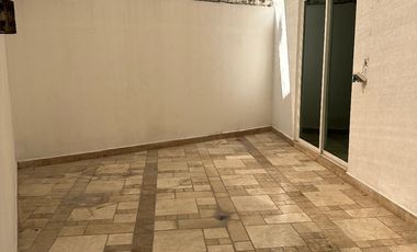 Casa en Venta, en Fracc. La Marina, León Gto