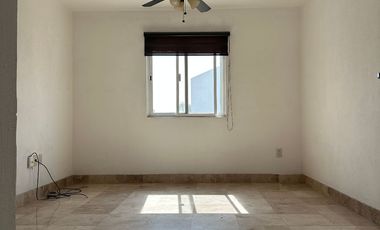 Casa en Venta, en Fracc. La Marina, León Gto