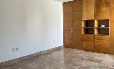 Casa en Venta, en Fracc. La Marina, León Gto