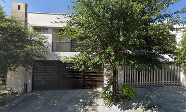 VENTA DE CASA EN CUMBRES MEDEIRA MONTERREY NUEVO LEON