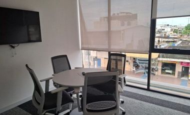Oficina de lujo en el casco comercial de Machala