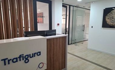 Oficina de lujo en el casco comercial de Machala