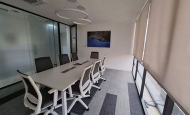 Oficina de lujo en el casco comercial de Machala