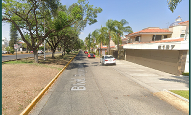VENTA DE CASA EN BUGAMBILIAS ZAPOPAN