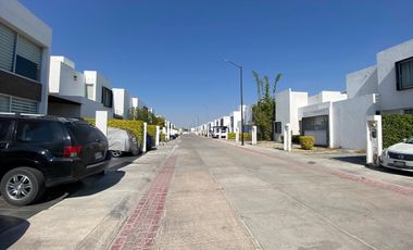 RENTA CASA LA VIDA,1 Piso, 2 recamaras,2 baños, cocina equipada,amenidades