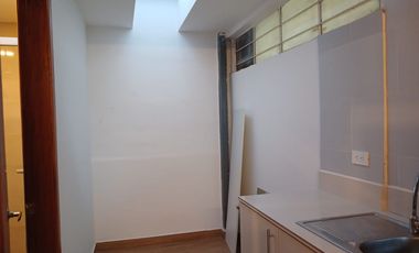 Vendo Casa  Esquinera Rentera Familiar e Independiente  en la Avenida Granda Centeno