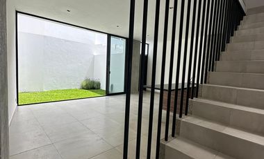 CASA EN VETA EN ADAMAR COTO GUELATAO