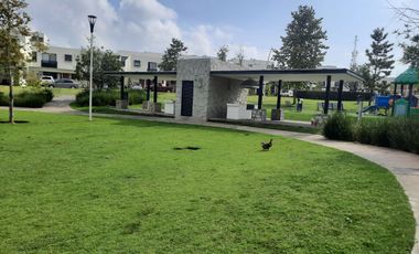 CASA EN VETA EN ADAMAR COTO GUELATAO