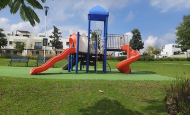 CASA EN VETA EN ADAMAR COTO GUELATAO