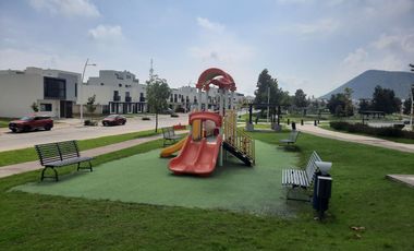 CASA EN VETA EN ADAMAR COTO GUELATAO