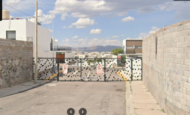 Casa en fraccionamiento Nuevo Chihuahua, Chihuahua