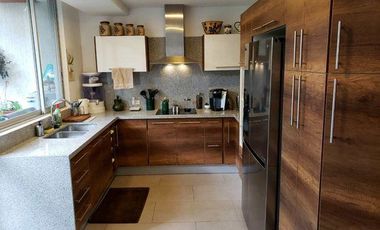 VENDO CASA UNIFAMILIAR, EN CONJUNTO PRIVADO