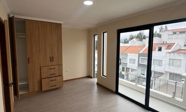 CASA EN RENTA, Sector los Cerezos R277