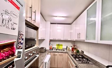 ASOLEADO DEPTO EDIFICIO SANDERS