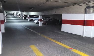 OPORTUNIDAD !!! ESTACIONAMIENTO / PORTUGAL 38 / SECTROR HOSPITAL CLÍNICO U.C.