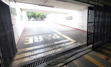 OPORTUNIDAD !!! ESTACIONAMIENTO / PORTUGAL 38 / SECTROR HOSPITAL CLÍNICO U.C.