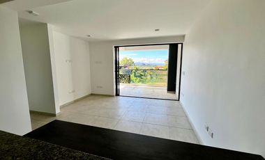 Se vende apartamento en piso 14 en conjunto residencial en Pereira.