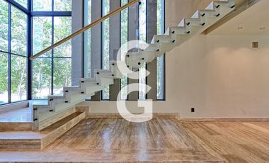 Casa en Venta en Cancún en Residencial Vía Cumbres con Alberca y 3 Recámaras