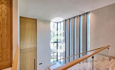 Casa en Venta en Cancún en Residencial Vía Cumbres con Alberca y 3 Recámaras