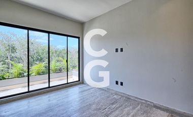 Casa en Venta en Cancún en Residencial Vía Cumbres con Alberca y 3 Recámaras