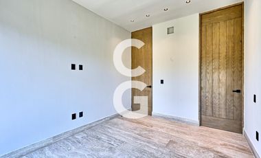 Casa en Venta en Cancún en Residencial Vía Cumbres con Alberca y 3 Recámaras