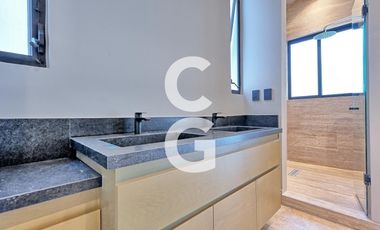 Casa en Venta en Cancún en Residencial Vía Cumbres con Alberca y 3 Recámaras