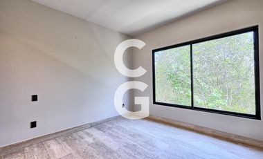Casa en Venta en Cancún en Residencial Vía Cumbres con Alberca y 3 Recámaras