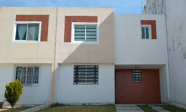 ¡OPORTUNIDAD ÚNICA! VENTA DE CASA EN LOMA ALTA, FRACC LOMAS DE ITURBIDE, TULA DE ALLENDE