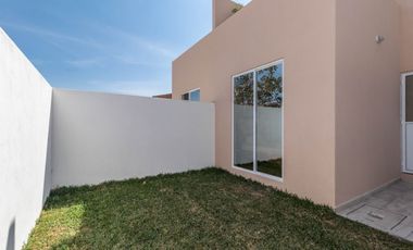Casa en Venta con alberca al sur de Cuernavaca en Xochitepec Morelos