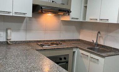Se Arrienda Departamento en San Miguel, a pasos Metro El Llano, 1 Dormitorio 1 Baño 1 Bodega