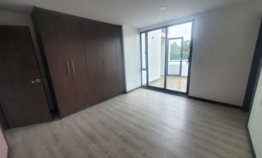 SE RENTA HERMOS CASA DE TRES HABITACIONES ENTUMBCO